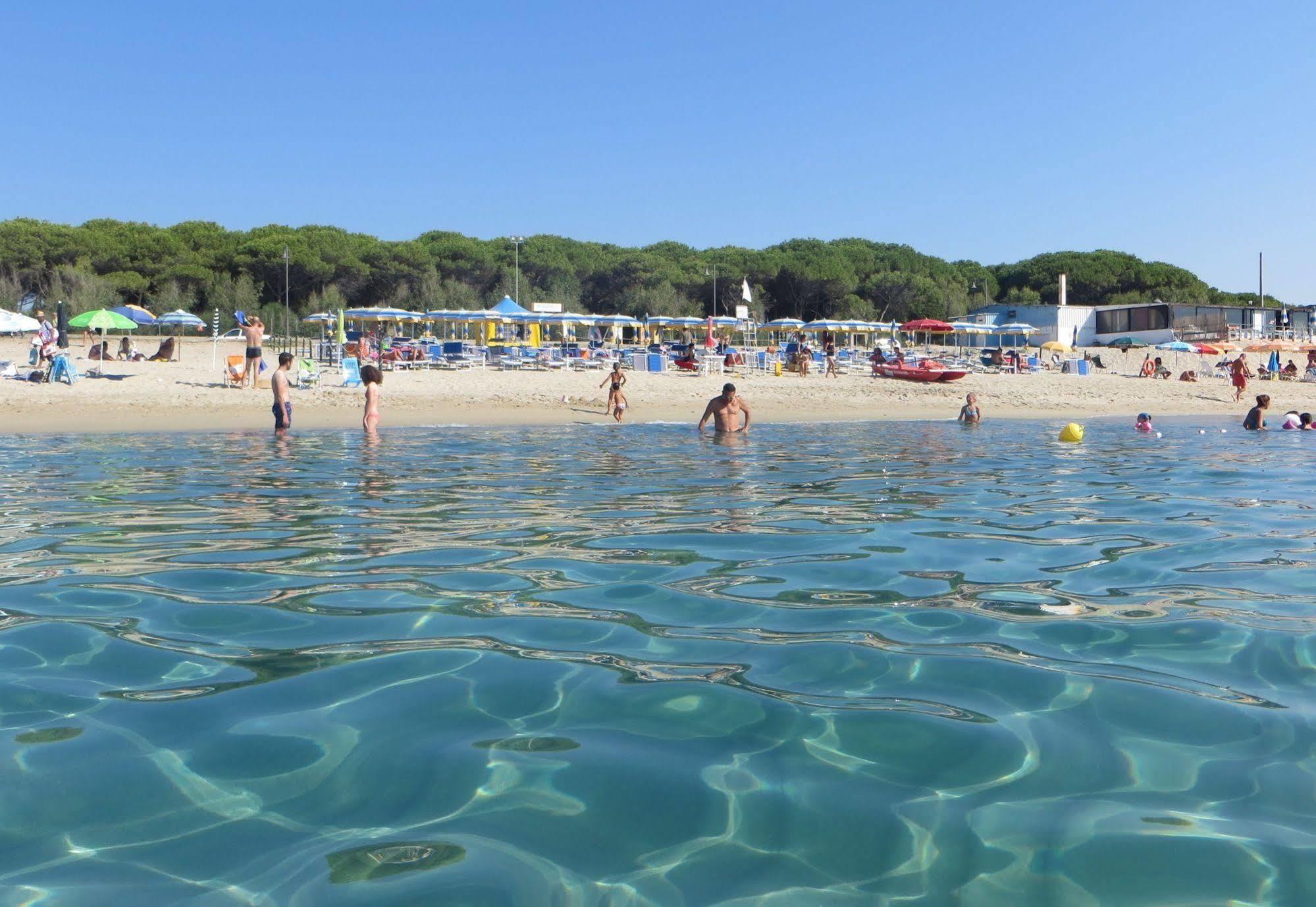 Villaggio Camping Lungomare Cropani Bagian luar foto